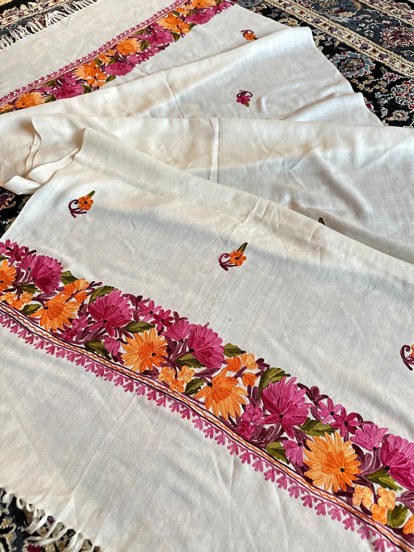 Gul Offwhite Toosha Shawl